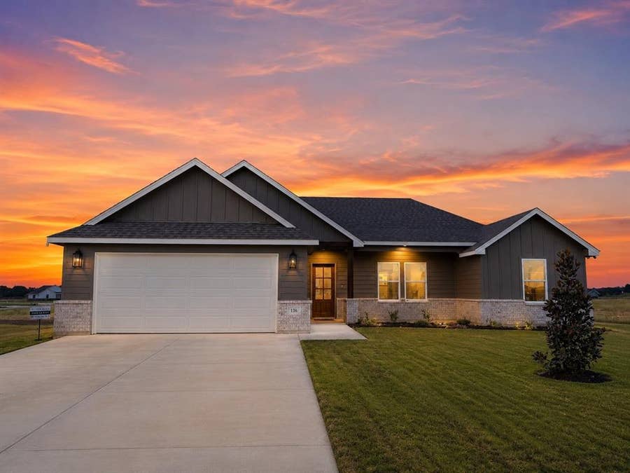 Property photo for 136 Zaragosa Drive, Lipan, TX