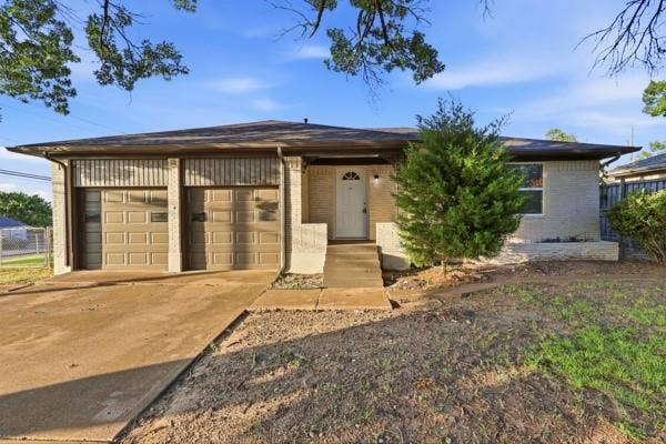 Property photo for 2306 Greenland Drive, Dallas, TX