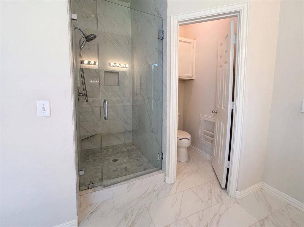 7645 Hove Court, Plano, TX 75025 7645 Hove Court, Plano, TX 75025