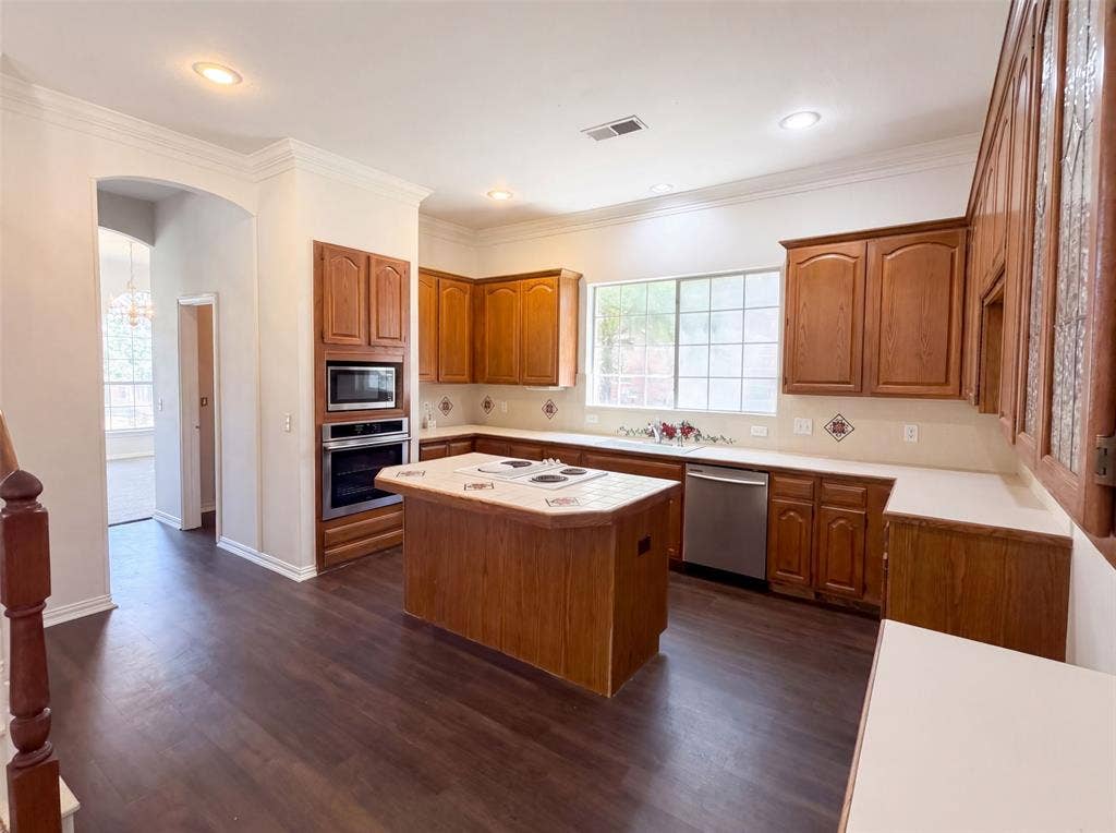 7645 Hove Court, Plano, TX 75025 Staged Photo