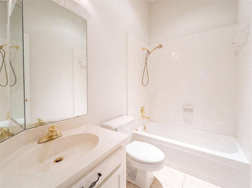 7645 Hove Court, Plano, TX 75025 7645 Hove Court, Plano, TX 75025