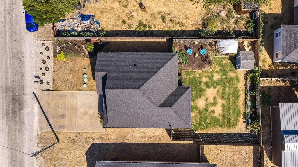 2605 Dove Trail, Granbury, TX 76048 2605 Dove Trail, Granbury, TX 76048