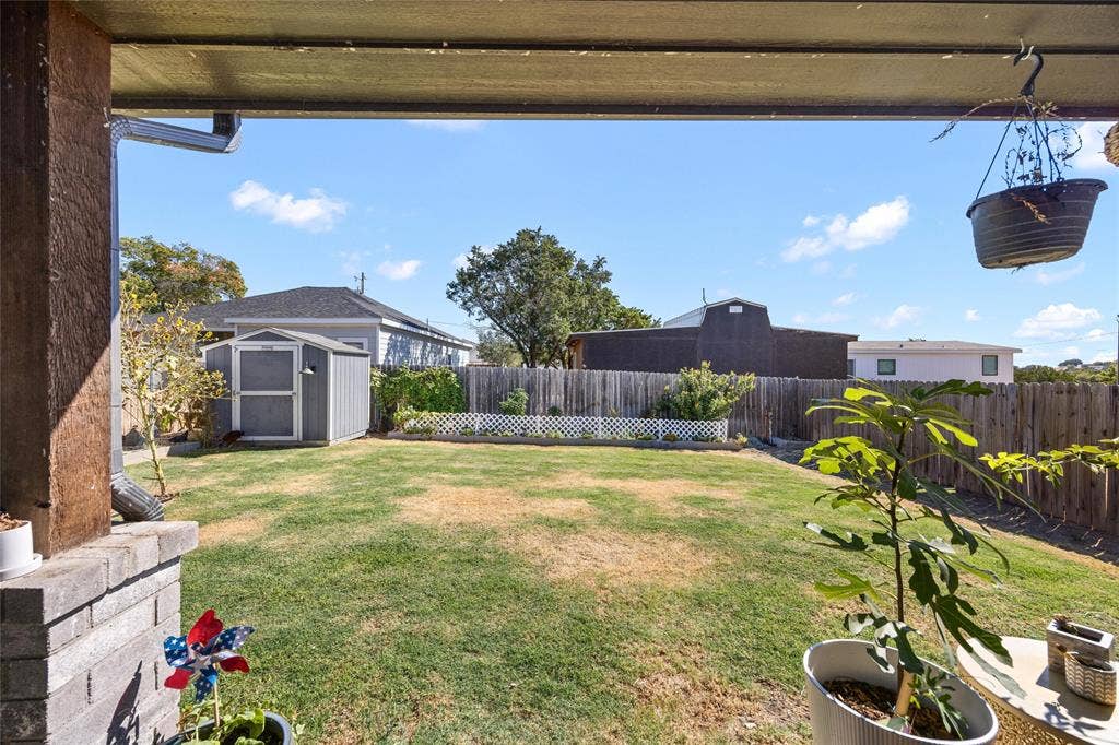 2605 Dove Trail, Granbury, TX 76048 2605 Dove Trail, Granbury, TX 76048