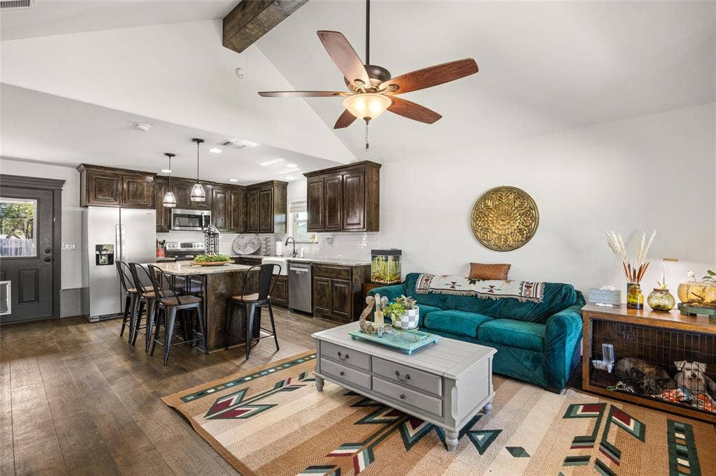 2605 Dove Trail, Granbury, TX 76048 2605 Dove Trail, Granbury, TX 76048