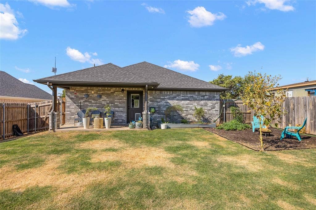 2605 Dove Trail, Granbury, TX 76048 2605 Dove Trail, Granbury, TX 76048