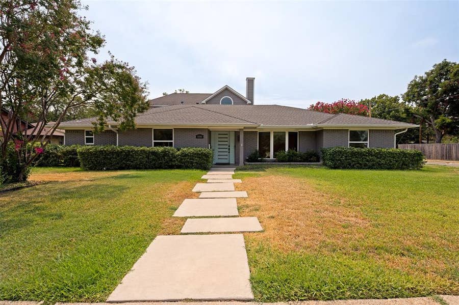 Property photo for 3206 Rotan Lane, Dallas, TX
