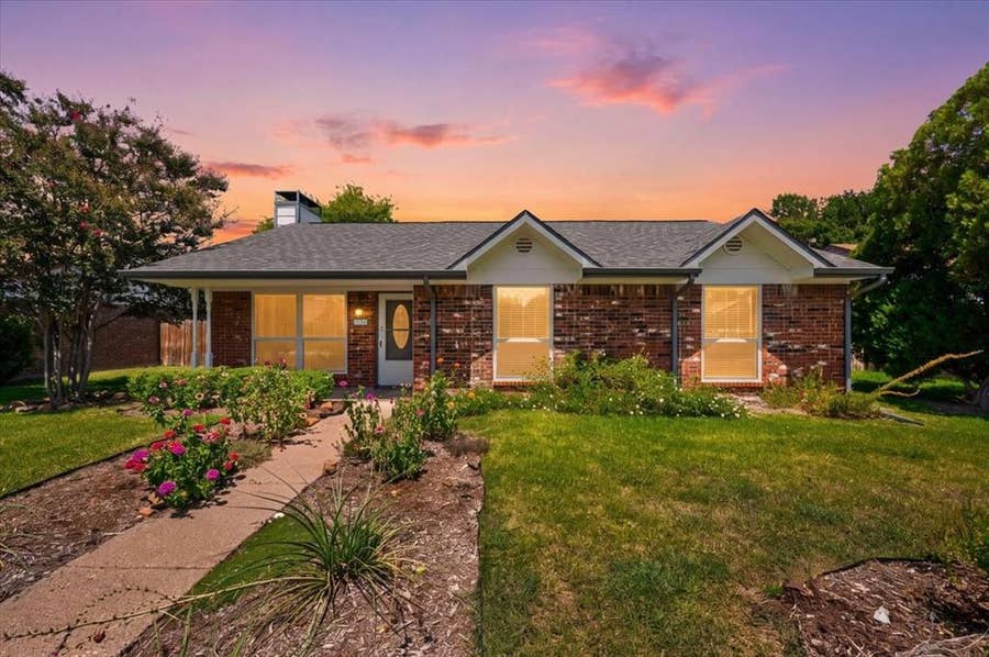 Property photo for 2154 Pueblo Drive, Garland, TX