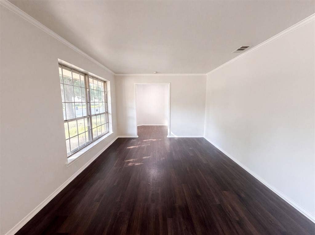 821 Glen Oaks Boulevard, Dallas, TX 75232 821 Glen Oaks Boulevard, Dallas, TX 75232
