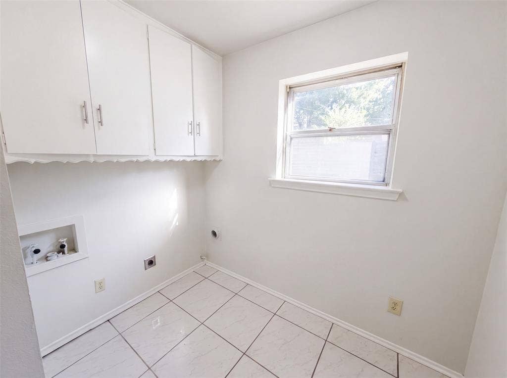 821 Glen Oaks Boulevard, Dallas, TX 75232 821 Glen Oaks Boulevard, Dallas, TX 75232