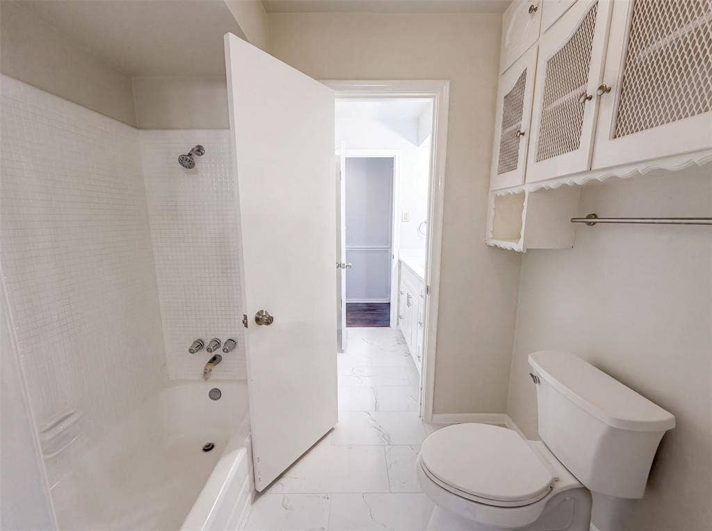 821 Glen Oaks Boulevard, Dallas, TX 75232 821 Glen Oaks Boulevard, Dallas, TX 75232