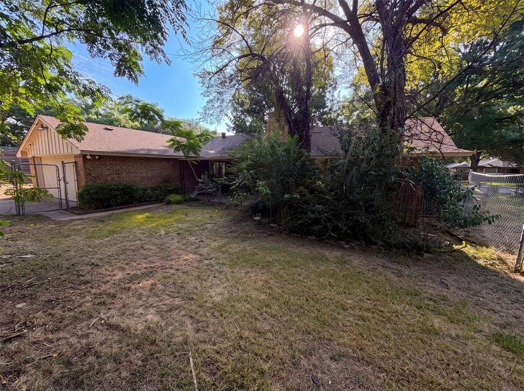 821 Glen Oaks Boulevard, Dallas, TX 75232 821 Glen Oaks Boulevard, Dallas, TX 75232