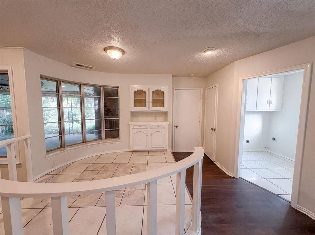 821 Glen Oaks Boulevard, Dallas, TX 75232 821 Glen Oaks Boulevard, Dallas, TX 75232