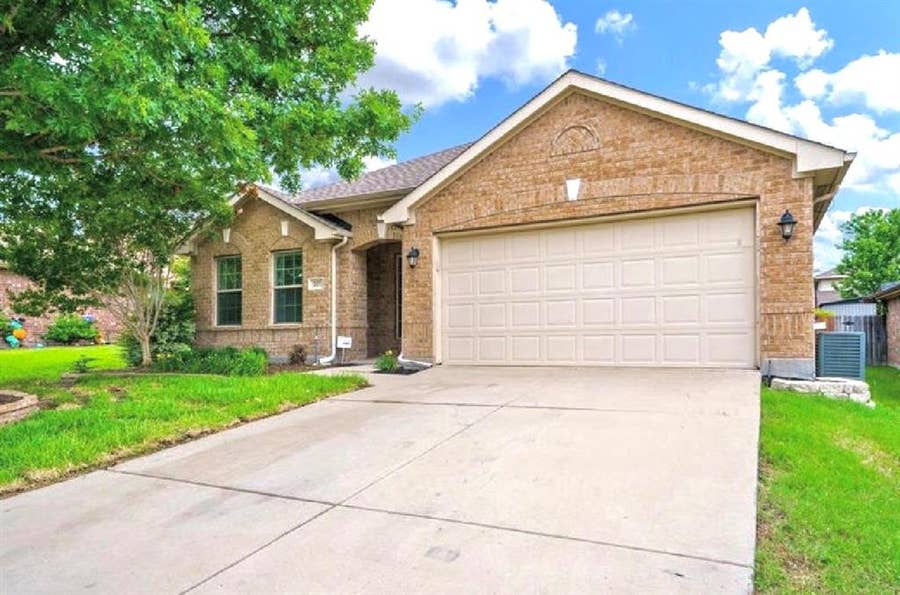 Property photo for 227 Creekwood Drive, Princeton, TX