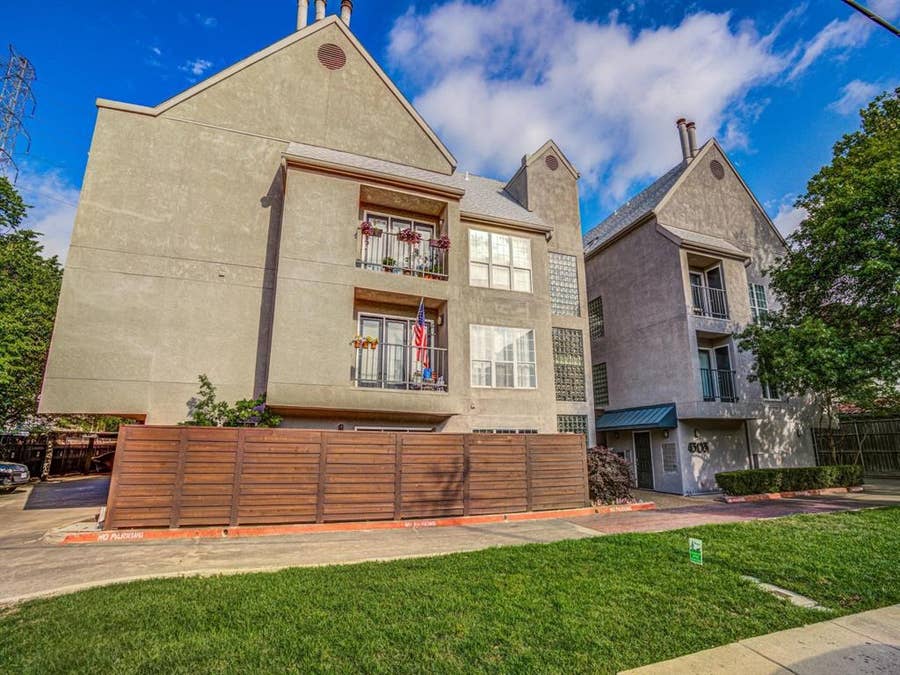 Property photo for 4303 Buena Vista Street, #203, Dallas, TX