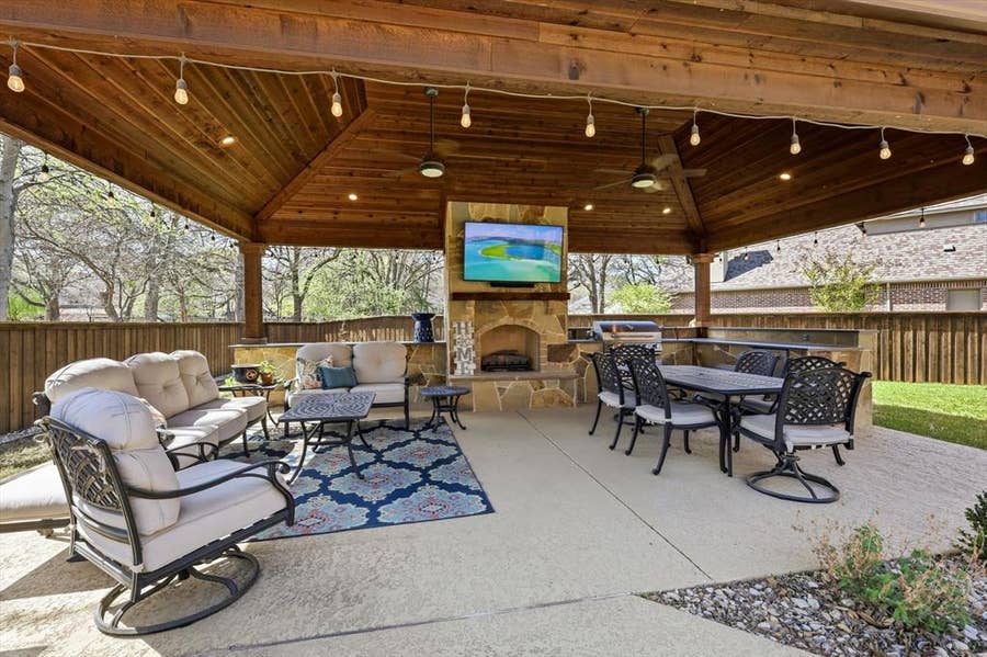 Property photo for 4629 Manor Way, Flower Mound, TX