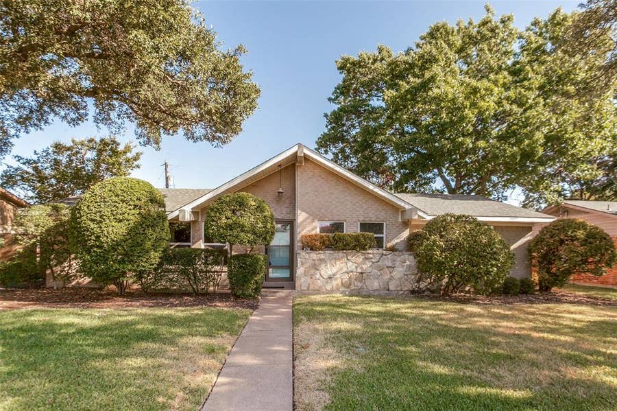 Property photo for 428 Sandy Trail, Richardson, TX