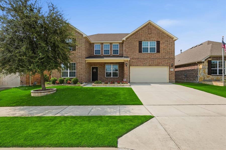 Property photo for 1021 Plateau Ridge Way, Fort Worth, TX