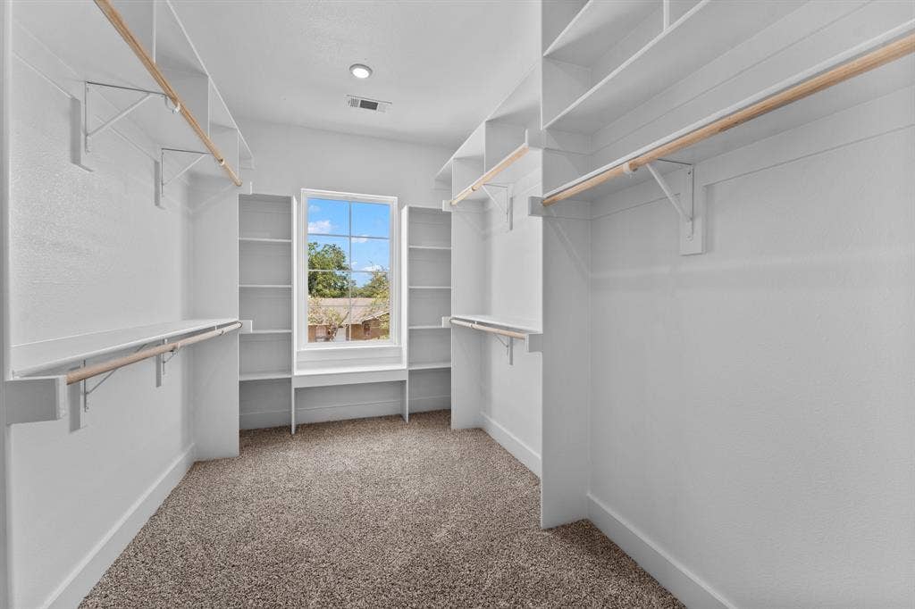 3825 Williamsburg Drive, Garland, TX 75043 3825 Williamsburg Drive, Garland, TX 75043