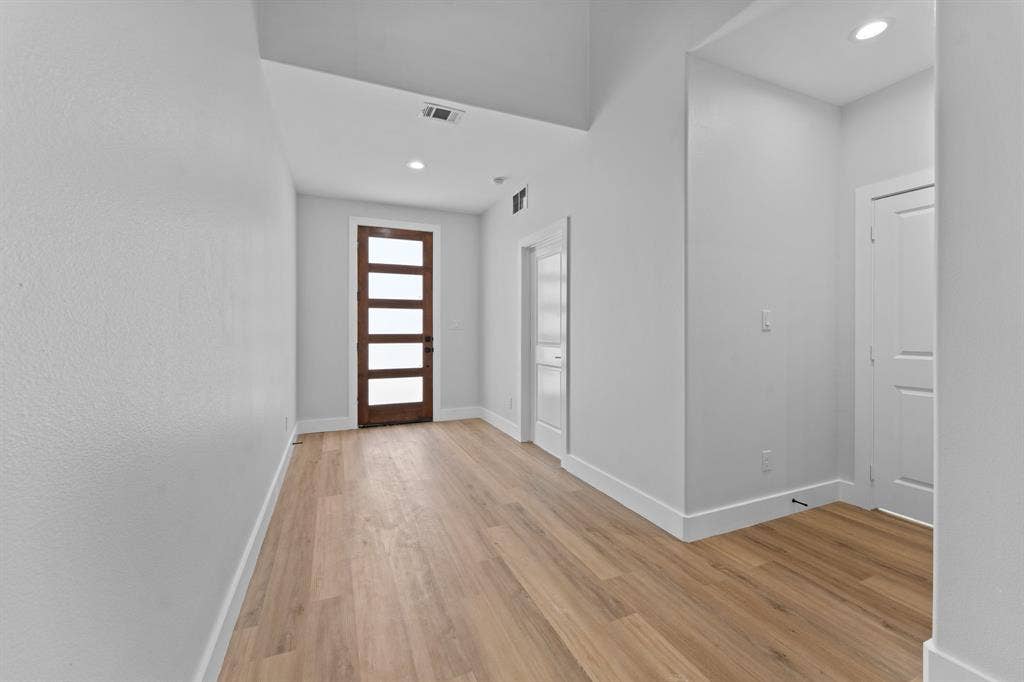 3825 Williamsburg Drive, Garland, TX 75043 3825 Williamsburg Drive, Garland, TX 75043