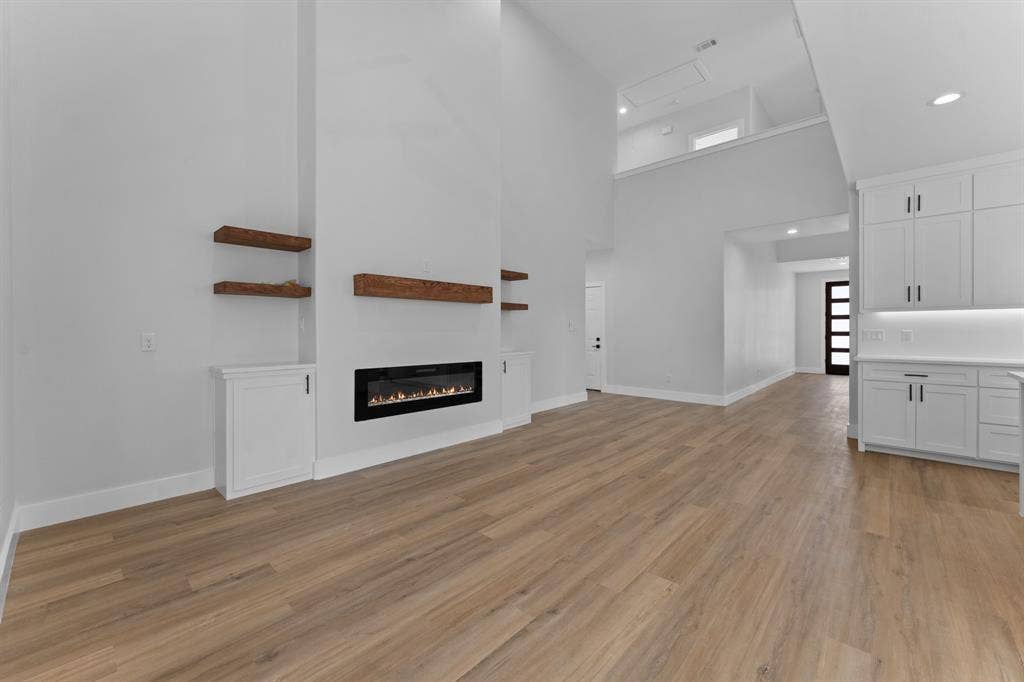 3825 Williamsburg Drive, Garland, TX 75043 3825 Williamsburg Drive, Garland, TX 75043