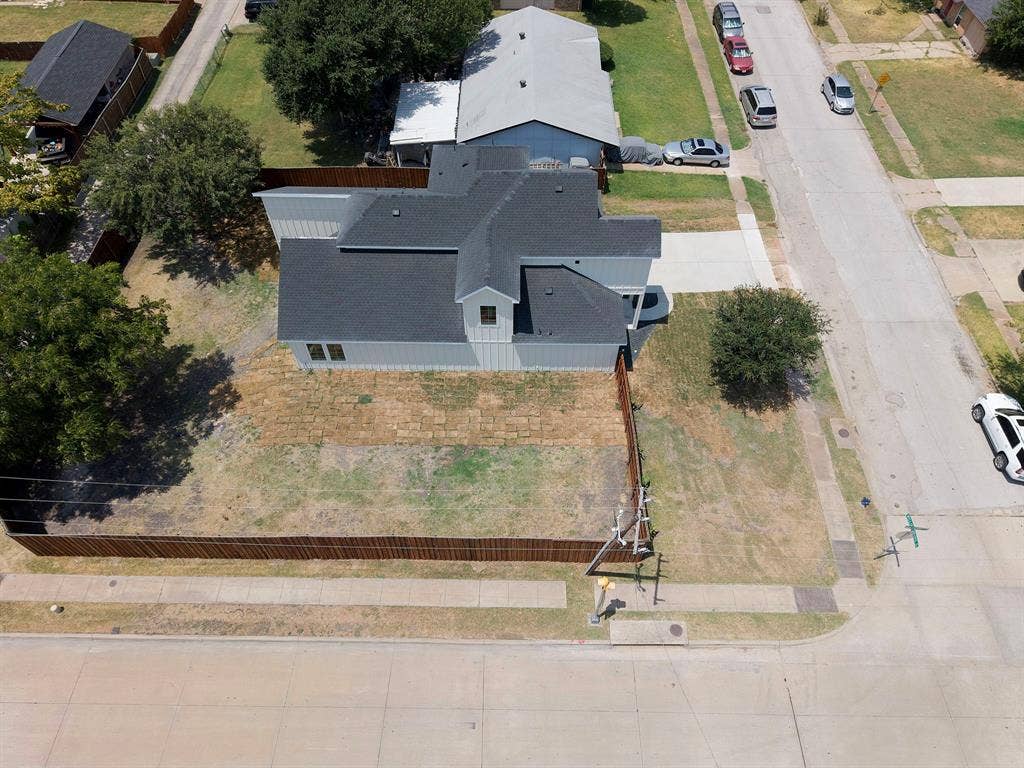 3825 Williamsburg Drive, Garland, TX 75043 3825 Williamsburg Drive, Garland, TX 75043