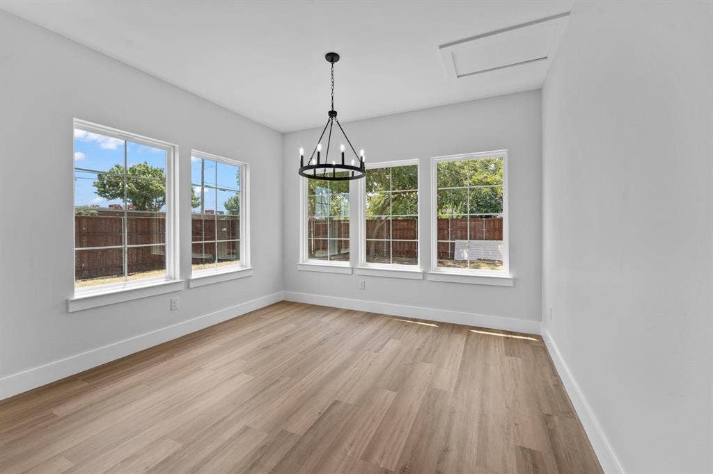 3825 Williamsburg Drive, Garland, TX 75043 3825 Williamsburg Drive, Garland, TX 75043
