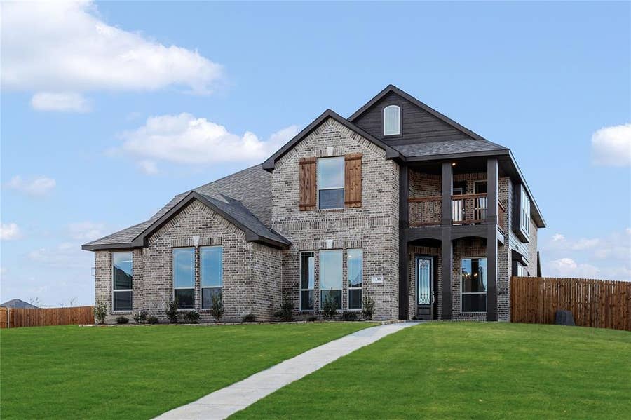 Property photo for 733 Serenity Lane, Red Oak, TX