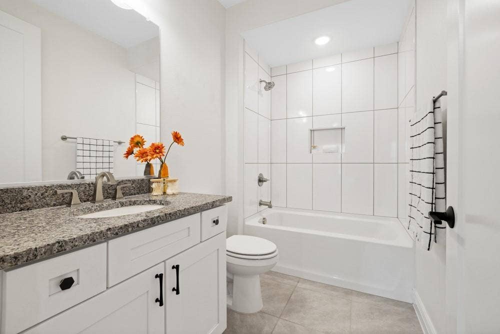 Ensuite Guest Bath