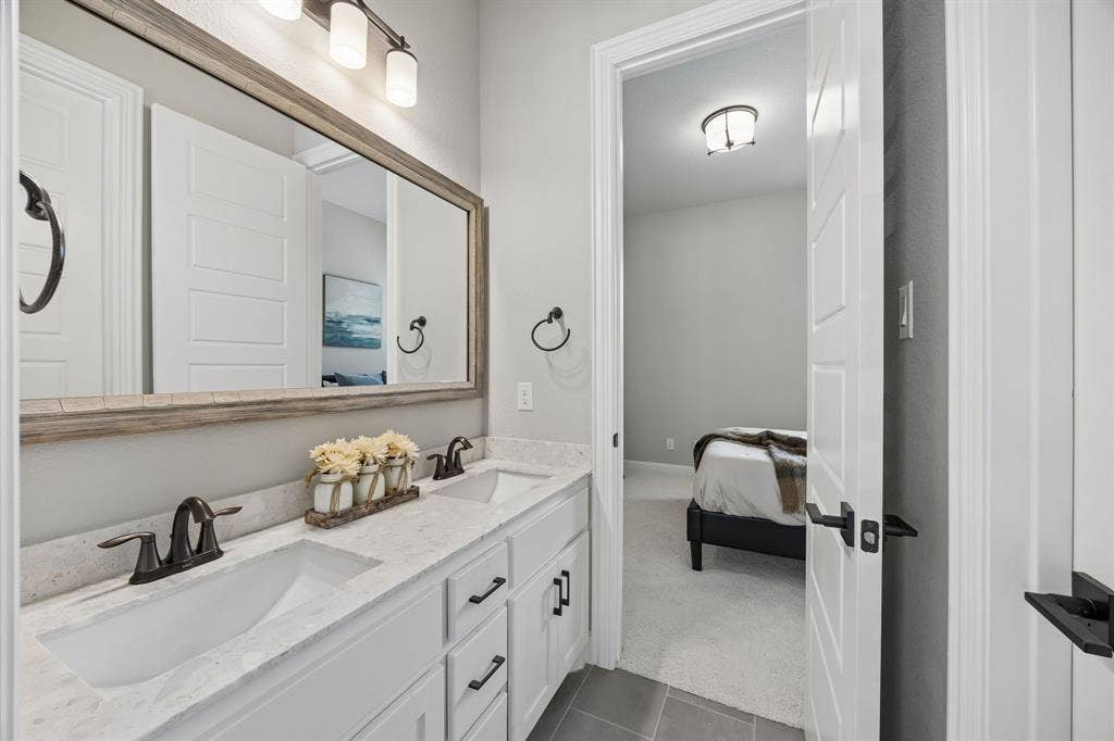 1107 Maverick Drive, Allen, TX 75013 Jack and Jill bath