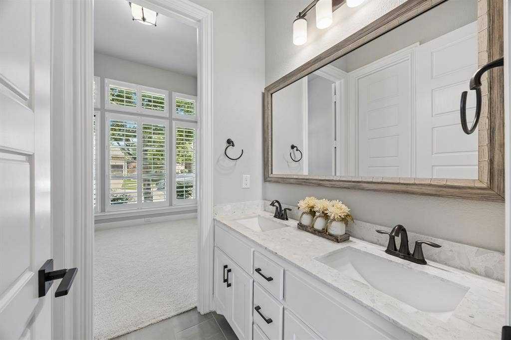 1107 Maverick Drive, Allen, TX 75013 Dual sinks in secondary bath