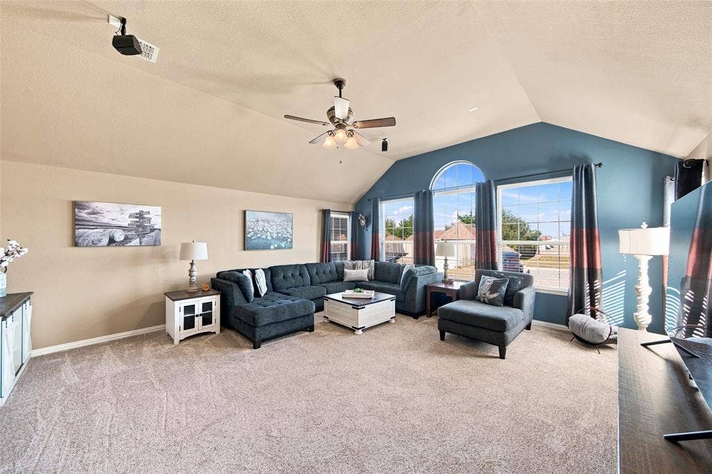904 Cougar Drive, Allen, TX 75013 904 Cougar Drive, Allen, TX 75013