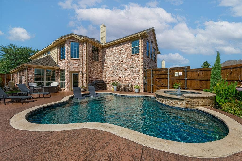 904 Cougar Drive, Allen, TX 75013 904 Cougar Drive, Allen, TX 75013
