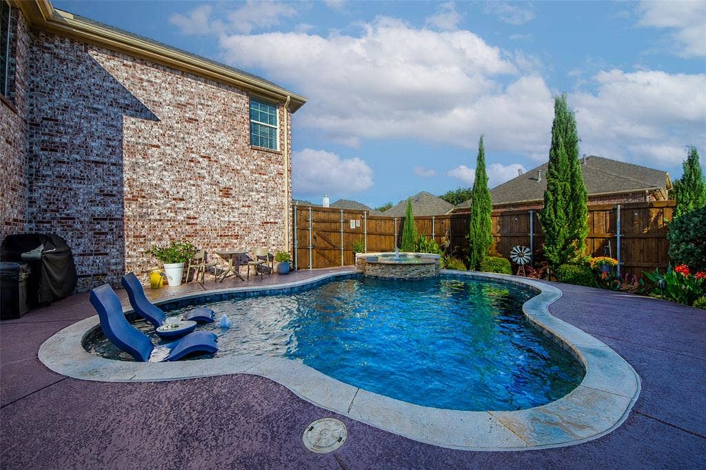 904 Cougar Drive, Allen, TX 75013 904 Cougar Drive, Allen, TX 75013