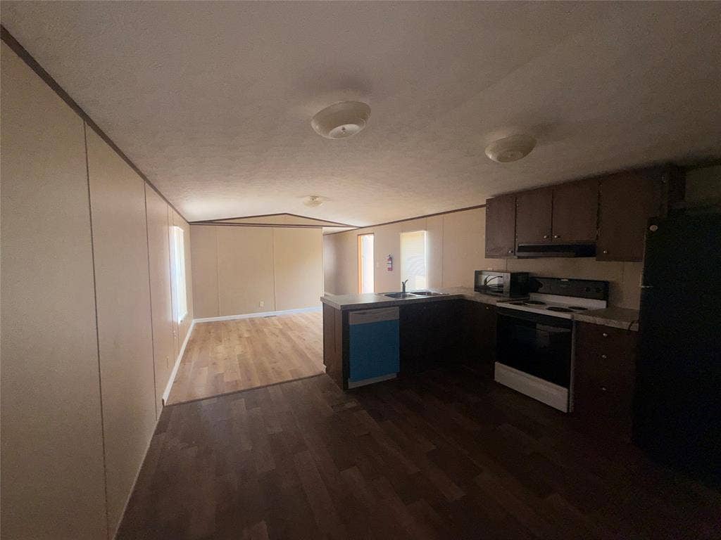 541 Simmons Way, #9A, Cedar Hill, TX 75104