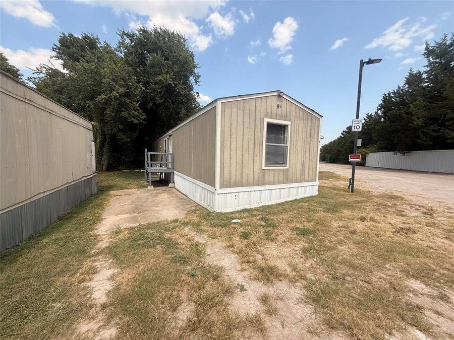 Property photo for 541 Simmons Way, #9A, Cedar Hill, TX