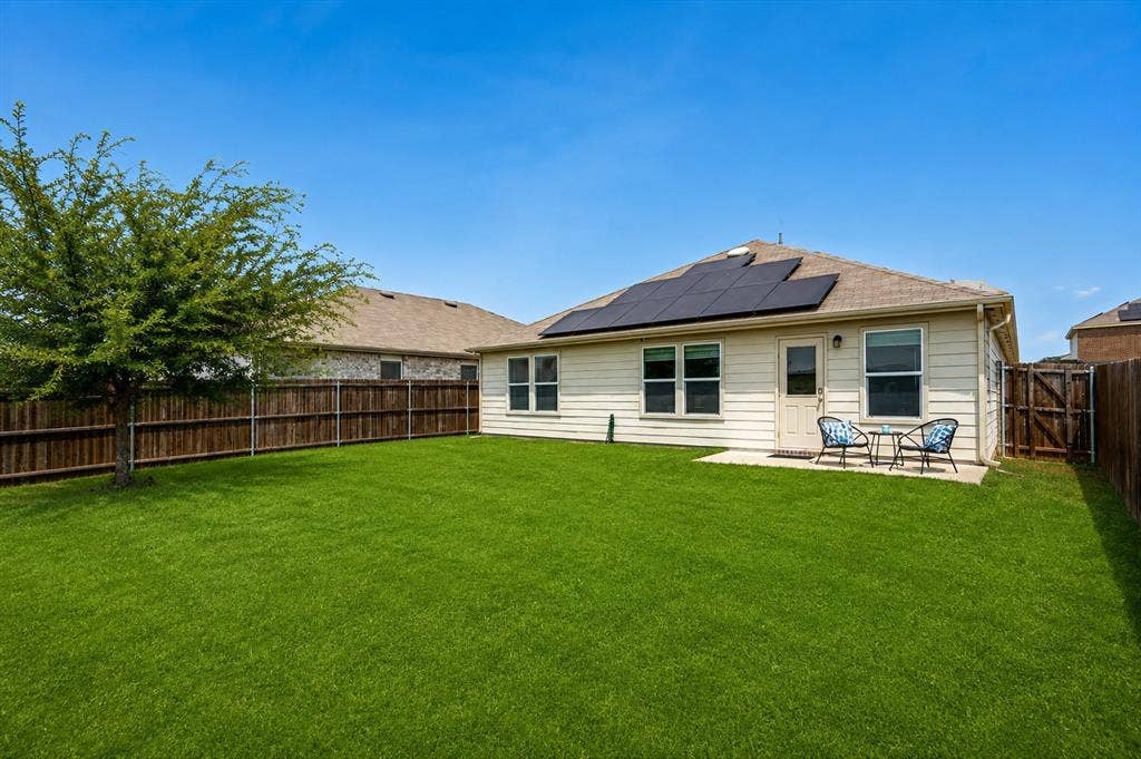 913 Dressage Drive, Haslet, TX 76052 913 Dressage Drive, Haslet, TX 76052