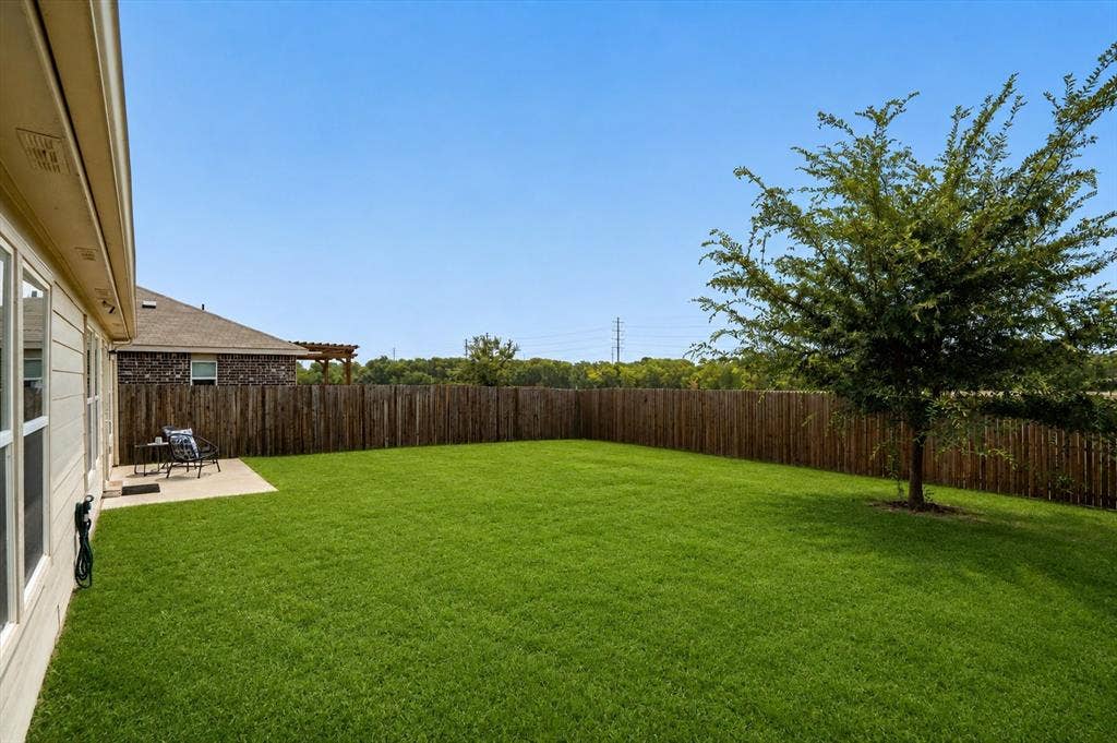 913 Dressage Drive, Haslet, TX 76052 913 Dressage Drive, Haslet, TX 76052