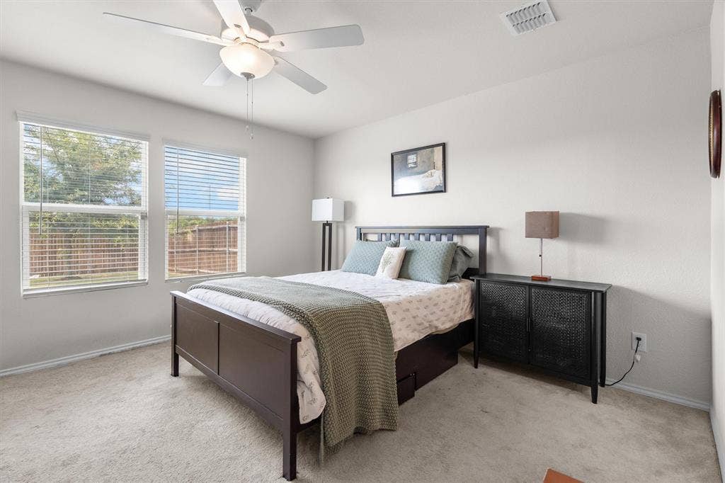 913 Dressage Drive, Haslet, TX 76052 913 Dressage Drive, Haslet, TX 76052