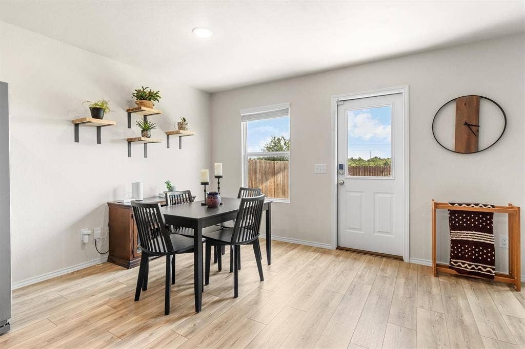 913 Dressage Drive, Haslet, TX 76052 913 Dressage Drive, Haslet, TX 76052