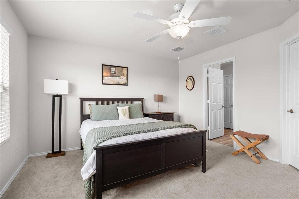 913 Dressage Drive, Haslet, TX 76052 913 Dressage Drive, Haslet, TX 76052