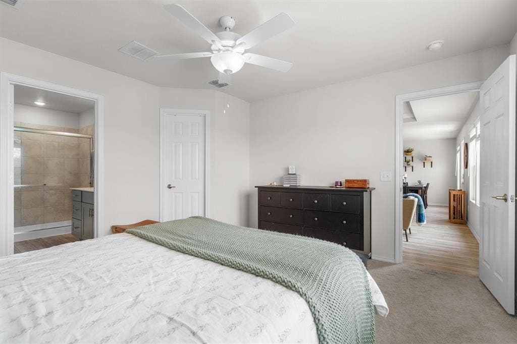 913 Dressage Drive, Haslet, TX 76052 913 Dressage Drive, Haslet, TX 76052