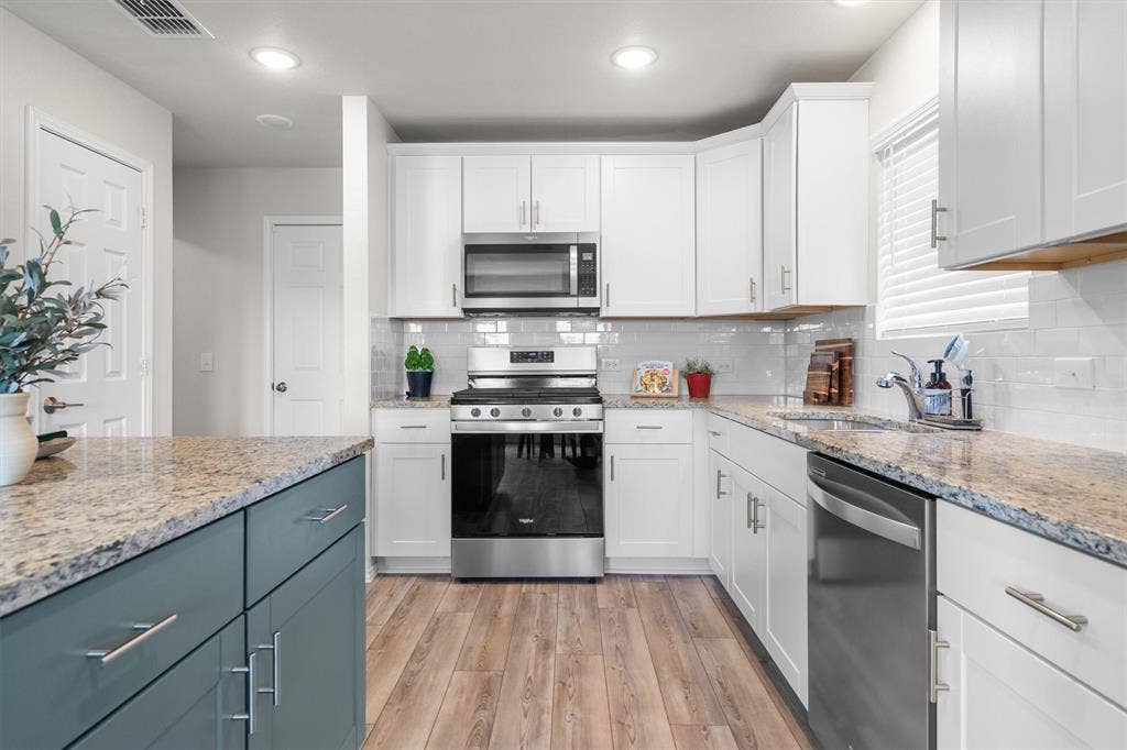 913 Dressage Drive, Haslet, TX 76052 913 Dressage Drive, Haslet, TX 76052