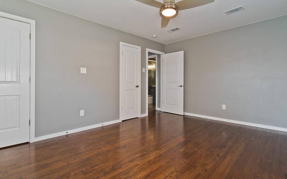 3039 Grayson Drive, Dallas, TX 75224 3039 Grayson Drive, Dallas, TX 75224