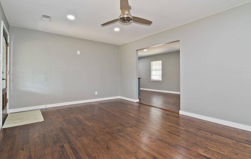 3039 Grayson Drive, Dallas, TX 75224 3039 Grayson Drive, Dallas, TX 75224