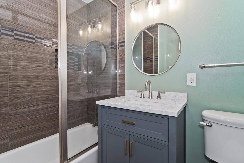 3039 Grayson Drive, Dallas, TX 75224 3039 Grayson Drive, Dallas, TX 75224