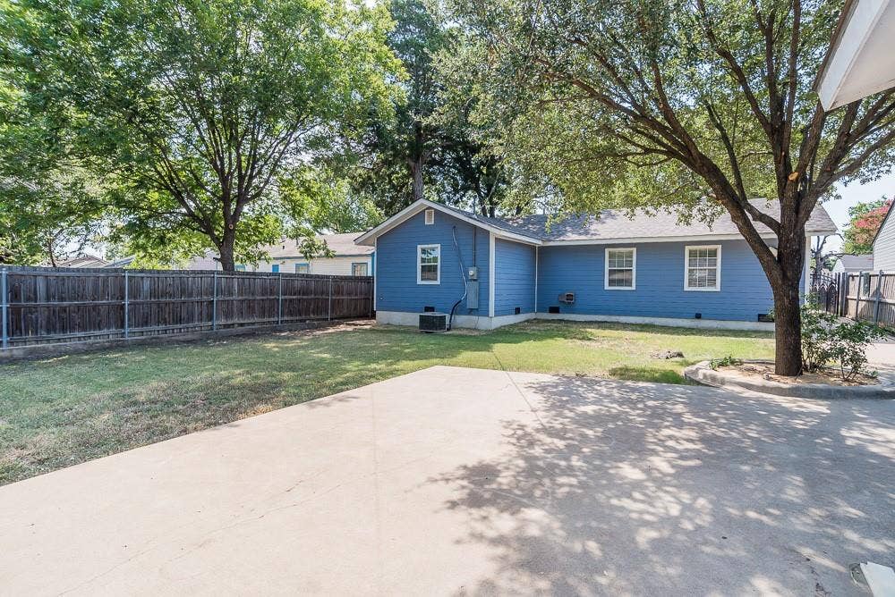 3039 Grayson Drive, Dallas, TX 75224 3039 Grayson Drive, Dallas, TX 75224