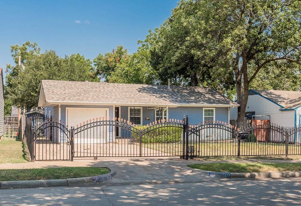 3039 Grayson Drive, Dallas, TX 75224 3039 Grayson Drive, Dallas, TX 75224