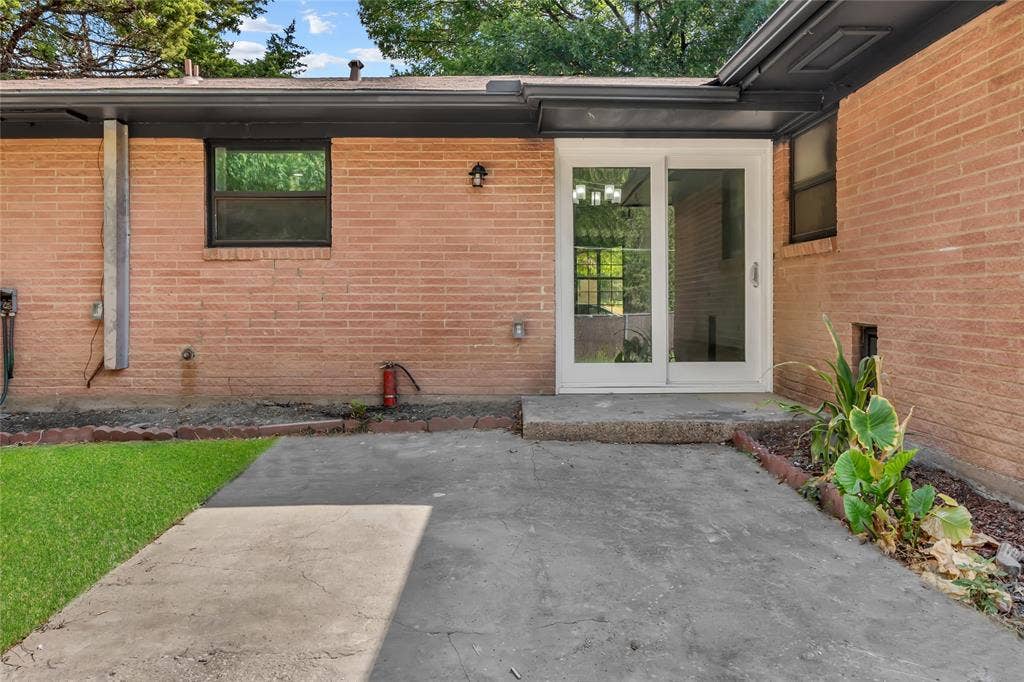7207 Greenspan Avenue, Dallas, TX 75232 7207 Greenspan Avenue, Dallas, TX 75232