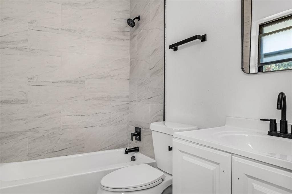 7207 Greenspan Avenue, Dallas, TX 75232 7207 Greenspan Avenue, Dallas, TX 75232
