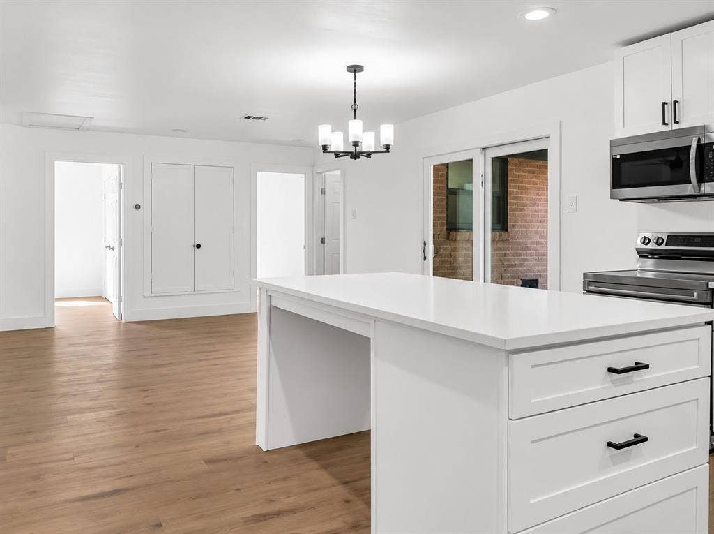 7207 Greenspan Avenue, Dallas, TX 75232 7207 Greenspan Avenue, Dallas, TX 75232
